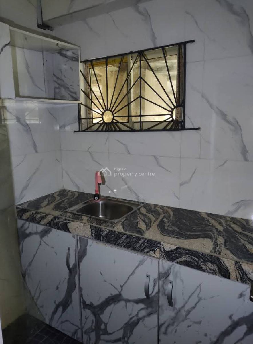 Executive Renovated 2 Bedroom Flat Apartment, Orile Agege Close, Agege, Lagos, Flat / Apartment for Rent