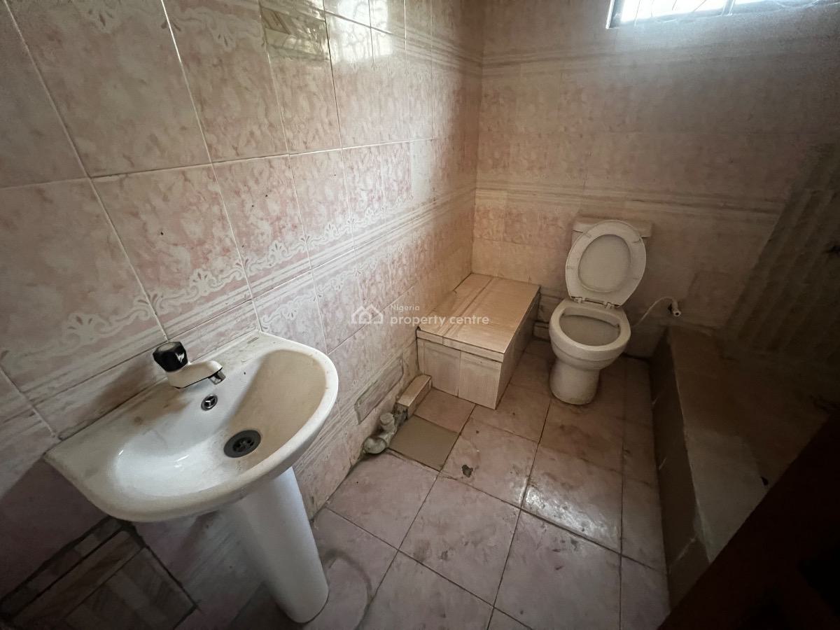 Newly Renovated 3 Bedroom Flat, Thomas Estate, Ajah, Lagos, Flat / Apartment for Rent