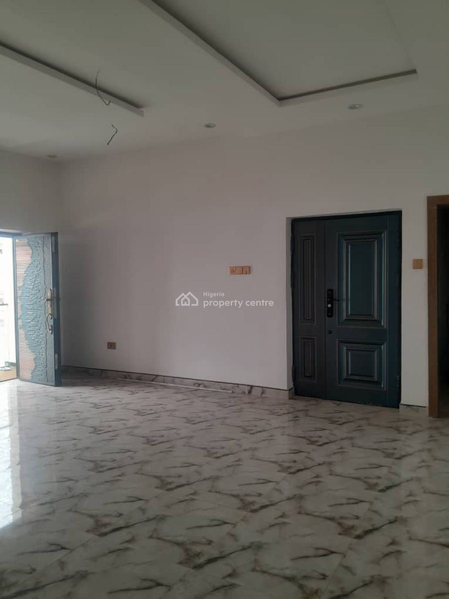 Spacious 2 Bedroom Flat with Modern Facilities, Surulere, Lagos, Flat / Apartment for Sale