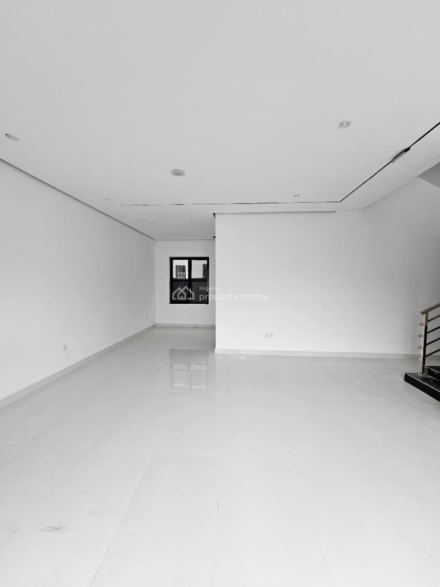 Outstanding Spacious 4 Bedroom Terrace Duplex with Self Compound & Bq, Ikate Elegushi, Lekki, Lagos, Terraced Duplex for Sale