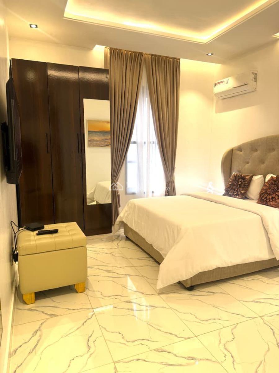 2 Bedroom Apartment, Lekki Phase 1, Lekki, Lagos, Flat / Apartment Short Let