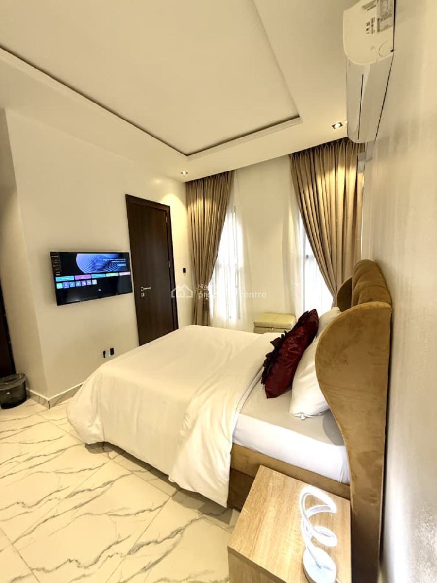 2 Bedroom Apartment, Lekki Phase 1, Lekki, Lagos, Flat / Apartment Short Let