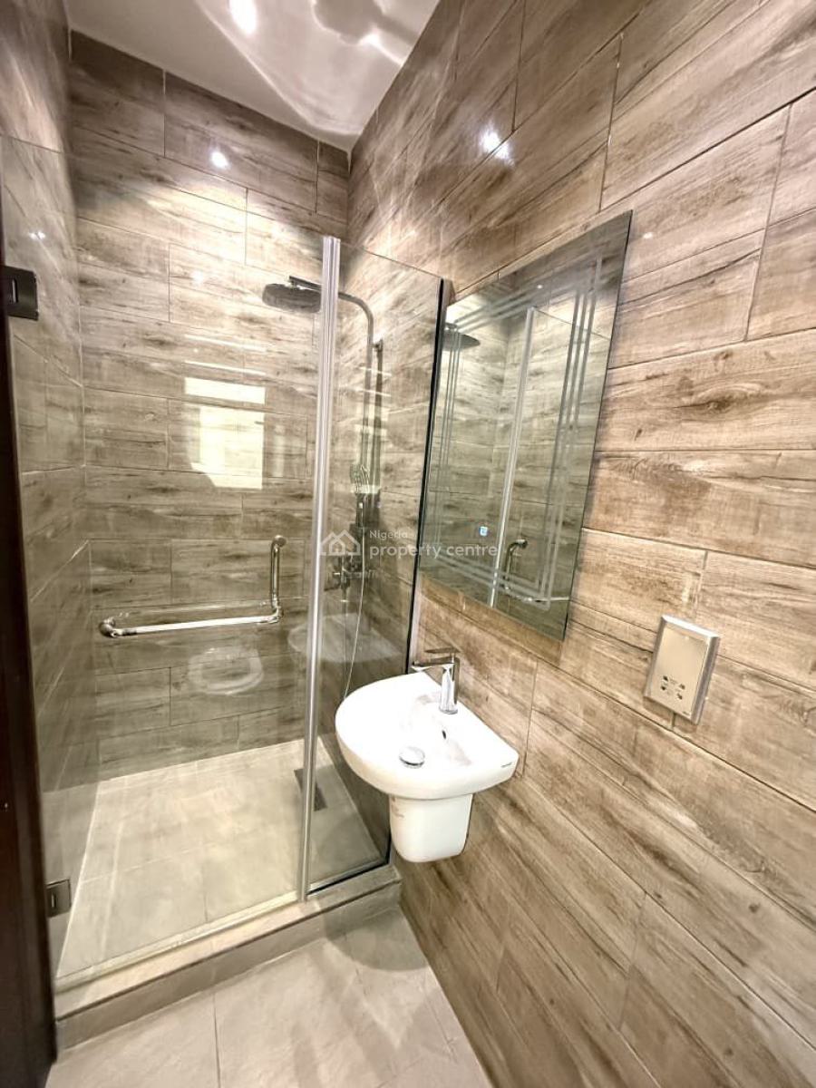 2 Bedroom Apartment, Lekki Phase 1, Lekki, Lagos, Flat / Apartment Short Let