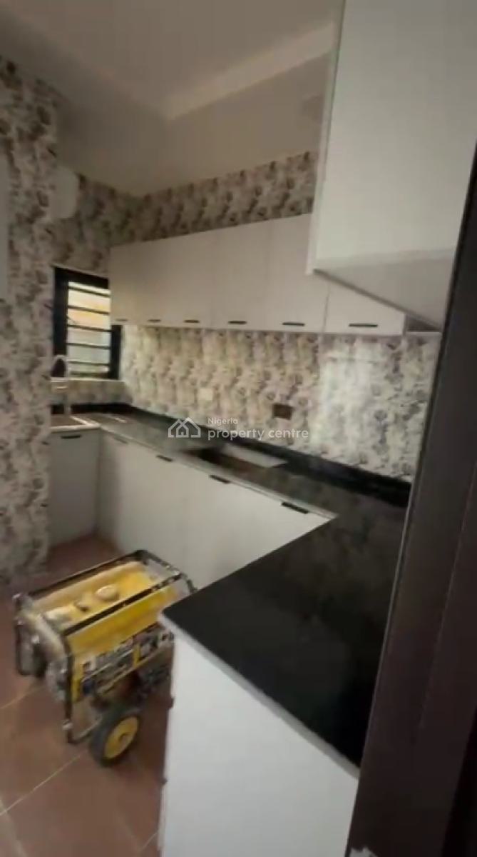 Massive 2 Bedroom Flat, Abraham Adesayan Estate, Ajah, Lagos, Flat / Apartment for Rent