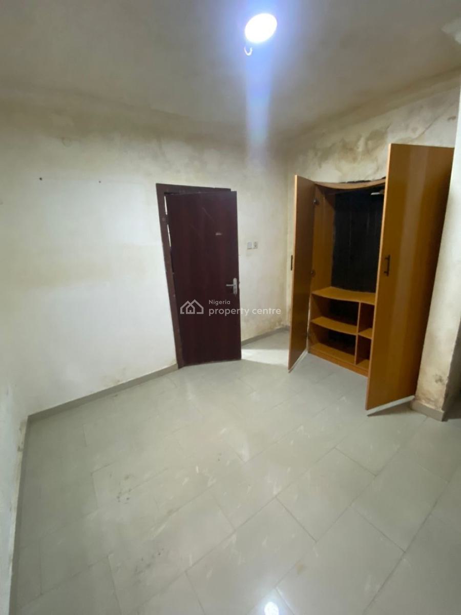 1 Bedroom  Apartment, Lekki Phase 1, Lekki, Lagos, Mini Flat (room and Parlour) for Rent