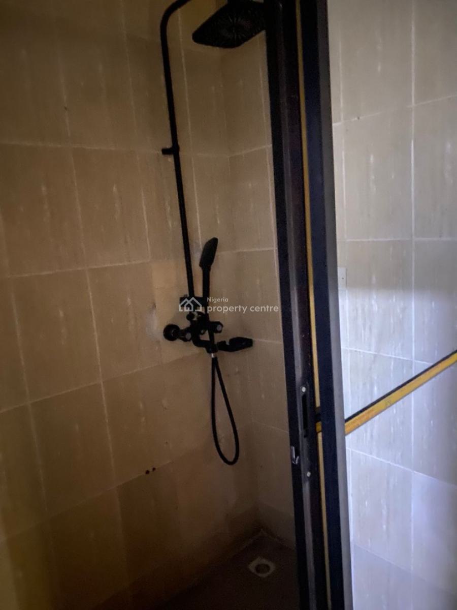 1 Bedroom  Apartment, Lekki Phase 1, Lekki, Lagos, Mini Flat (room and Parlour) for Rent