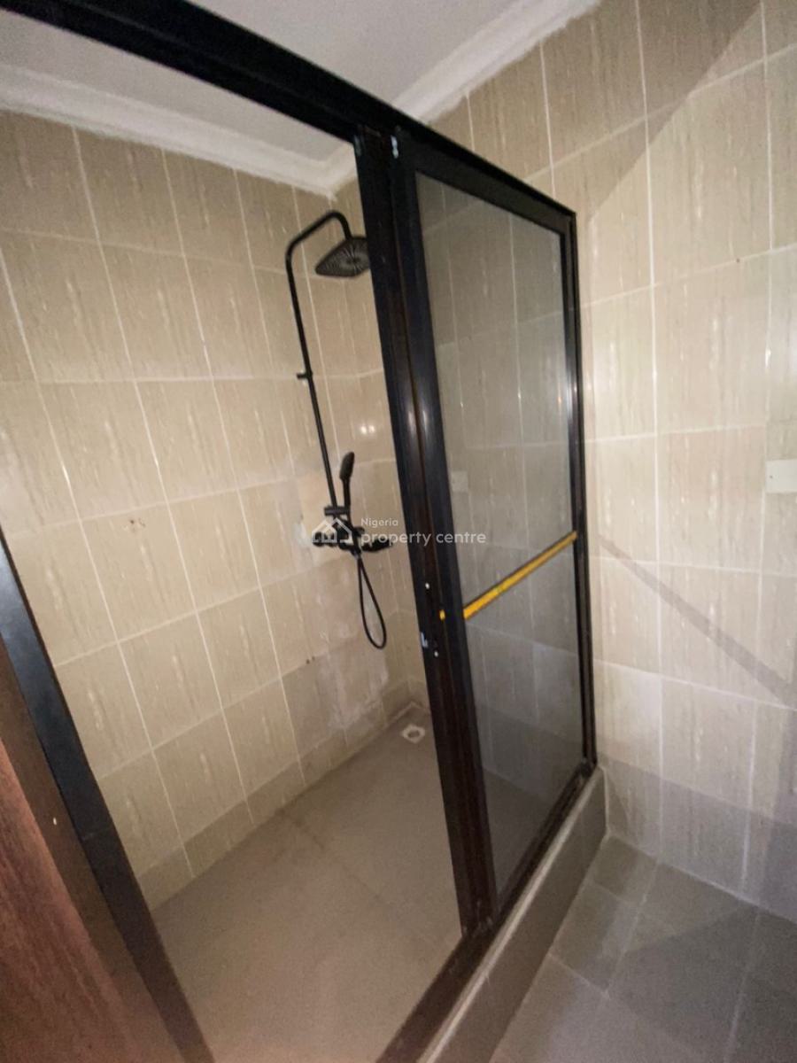 1 Bedroom  Apartment, Lekki Phase 1, Lekki, Lagos, Mini Flat (room and Parlour) for Rent