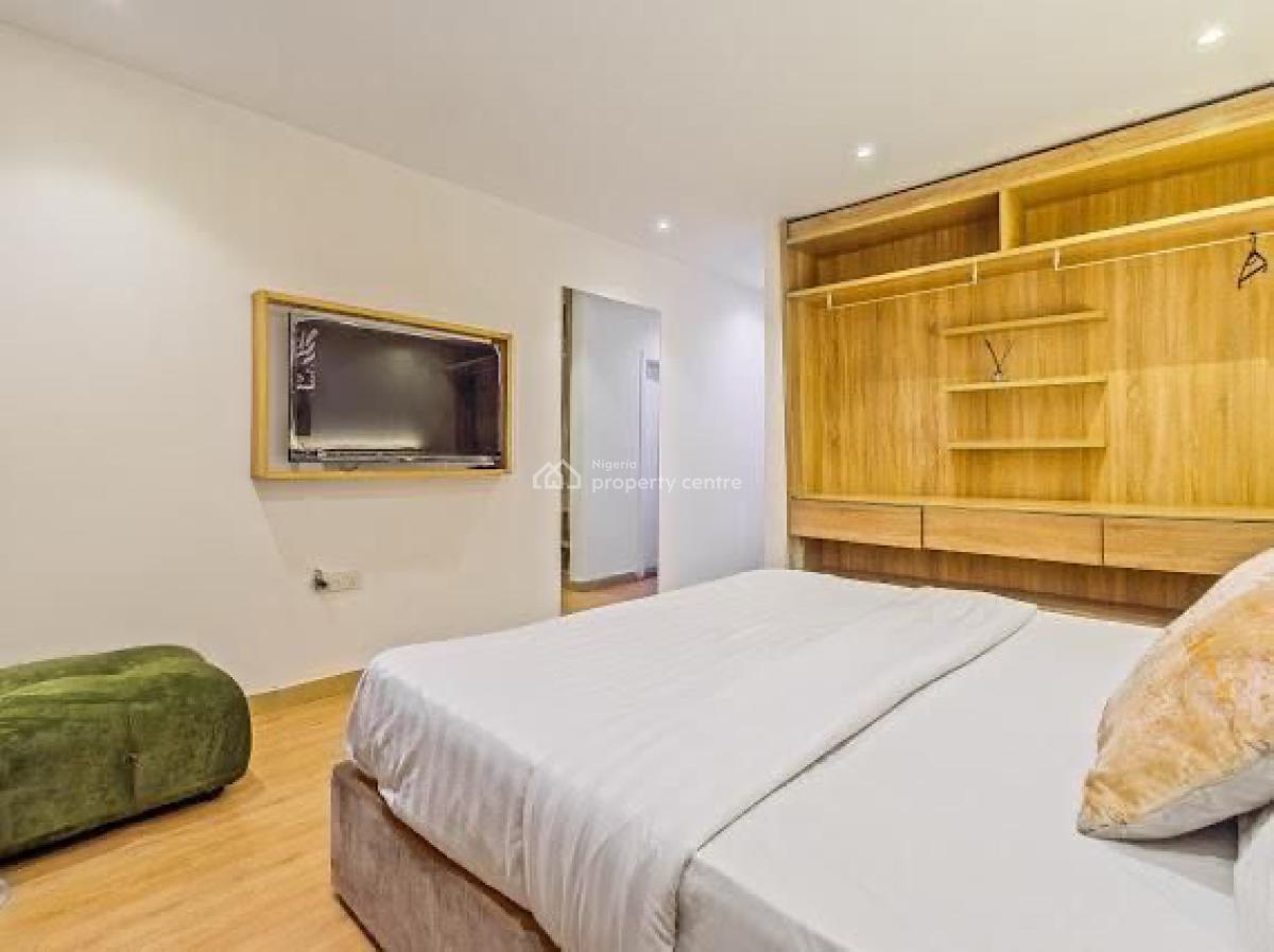 3 Bedroom Luxury Waterfront Apartment, Lekki Phase 1, Lekki, Lagos, Flat / Apartment Short Let