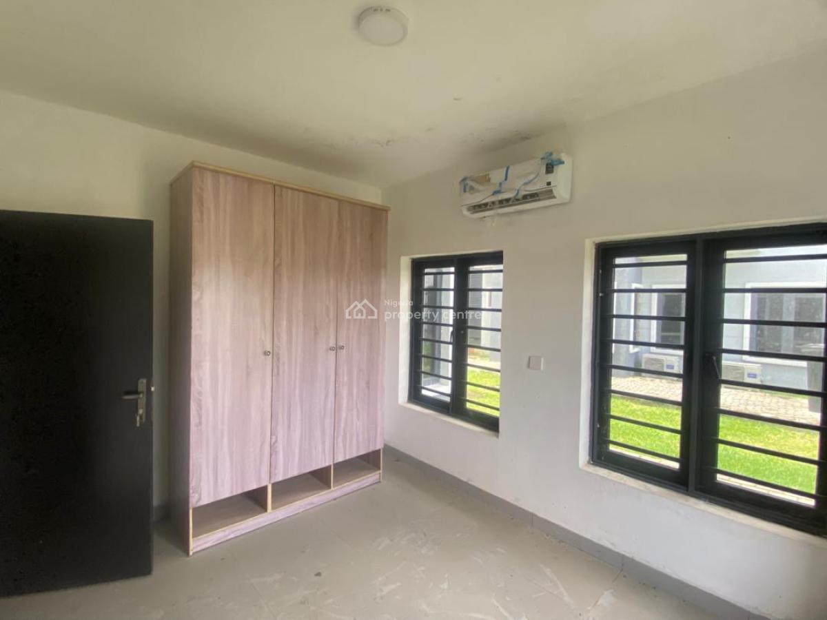 Fully Serviced Miniflat, Greenbay Estate, Ilaje, Ajah, Lagos, Mini Flat (room and Parlour) for Sale