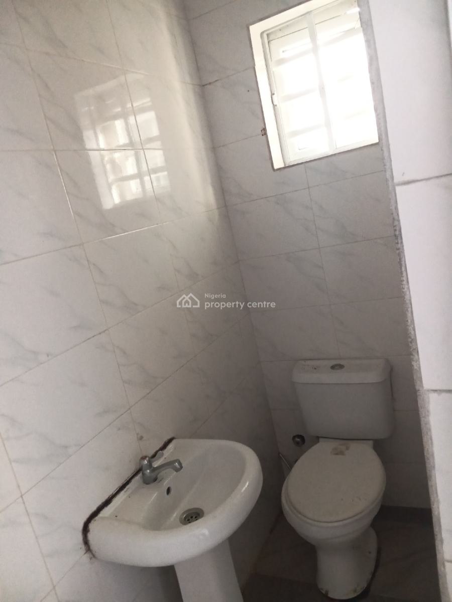 Self-contained Boys Quarters (bq), Detached, 3, Onyx Lane, Diamond Estate Phase 2, Ajayi Apata New Town, Sangotedo, Ajah, Lagos, Self Contain (single Rooms) for Rent