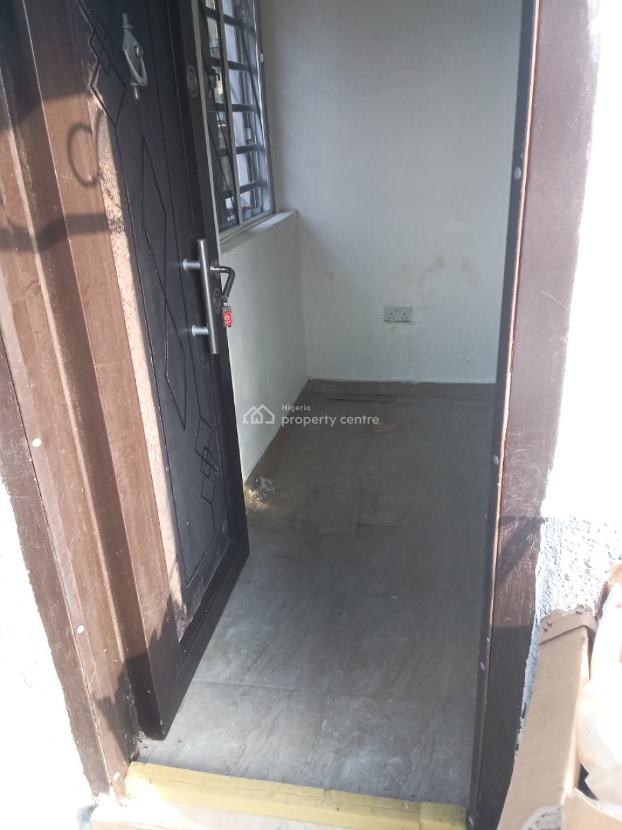 Self-contained Boys Quarters (bq), Detached, 3, Onyx Lane, Diamond Estate Phase 2, Ajayi Apata New Town, Sangotedo, Ajah, Lagos, Self Contain (single Rooms) for Rent