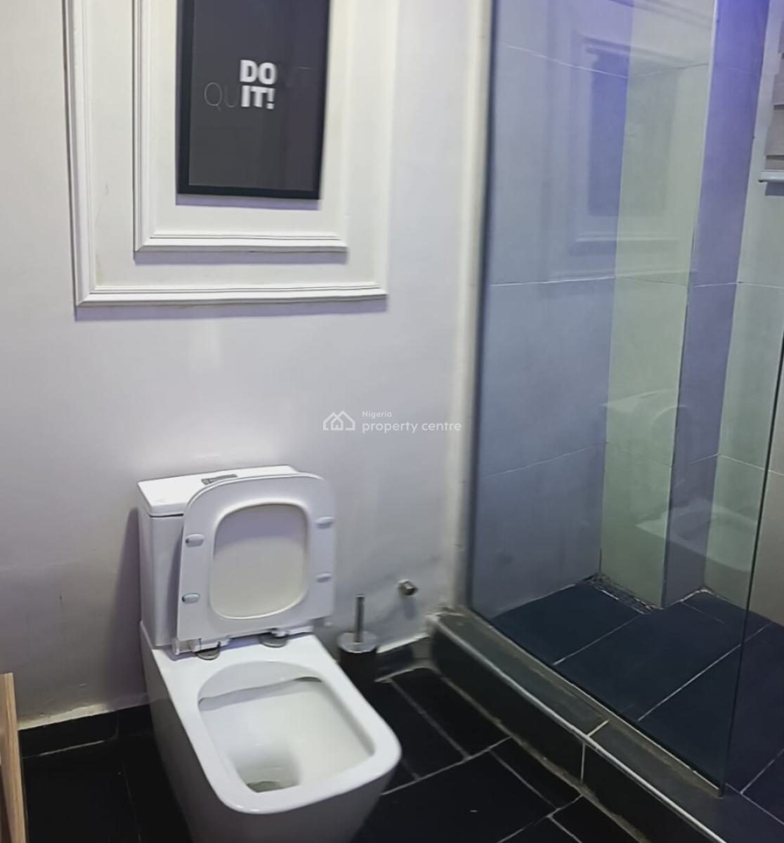 Beautiful 3 Bedroom  Apartment, Victoria Island (vi), Lagos, Flat / Apartment Short Let