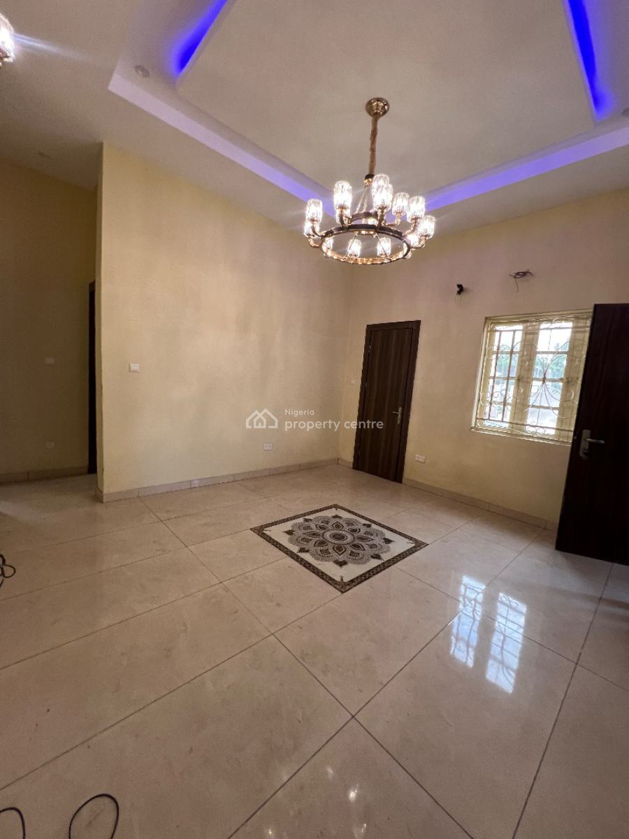Serviced 3 Bedroom Flat, Lekki Phase 1, Lekki, Lagos, Flat / Apartment for Rent