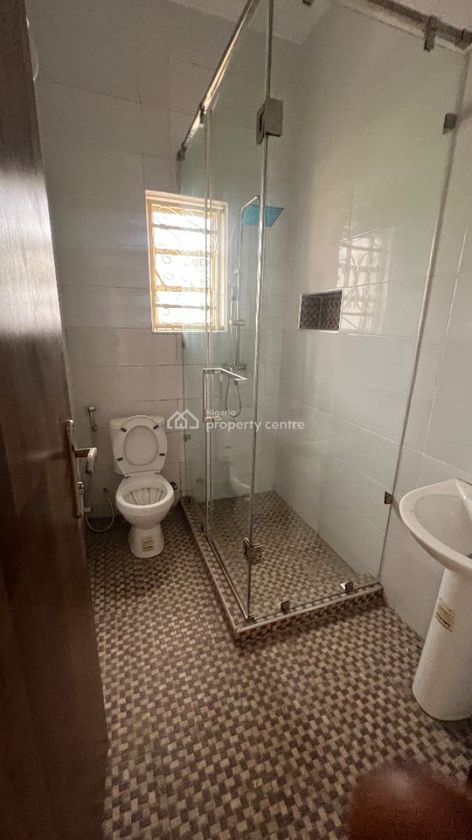 Serviced 3 Bedroom Flat, Lekki Phase 1, Lekki, Lagos, Flat / Apartment for Rent