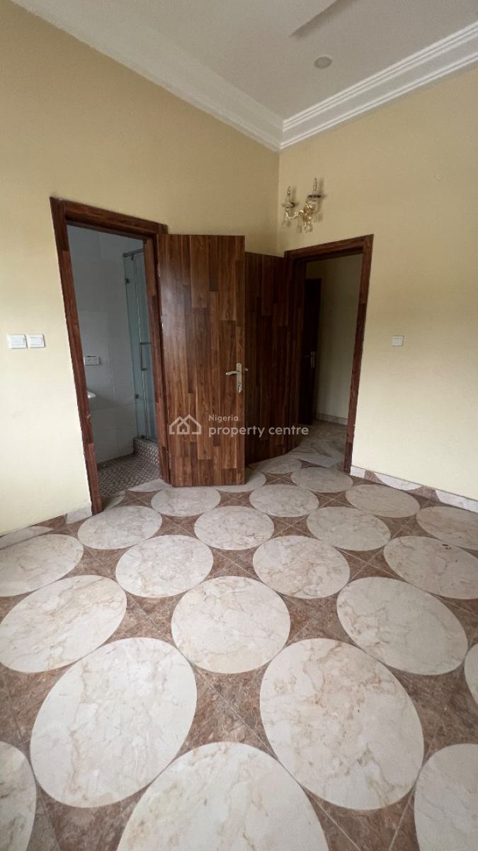Serviced 3 Bedroom Flat, Lekki Phase 1, Lekki, Lagos, Flat / Apartment for Rent