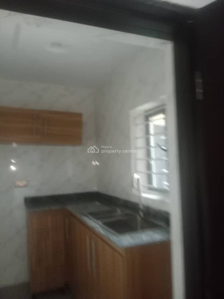 Nicely Crafted 2 Bedroom Apartment, Mende, Maryland, Lagos, Flat / Apartment for Rent