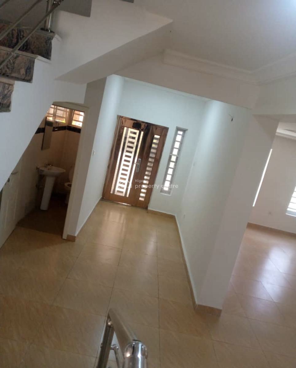Luxurious 4 Bedroom En-suite Semi Detached Duplex +bq, Close to Wuse / Maitama, Mabushi, Abuja, Semi-detached Duplex for Sale