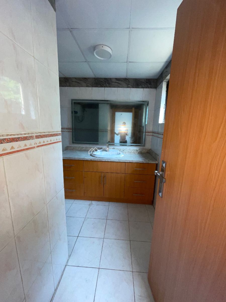 a Luxury26 Units of 3 Bedroom Block of Flats ., Oluwanishola Housing Estate, Eleganza By Second Toll Gate., Lekki, Lagos, Flat / Apartment for Rent