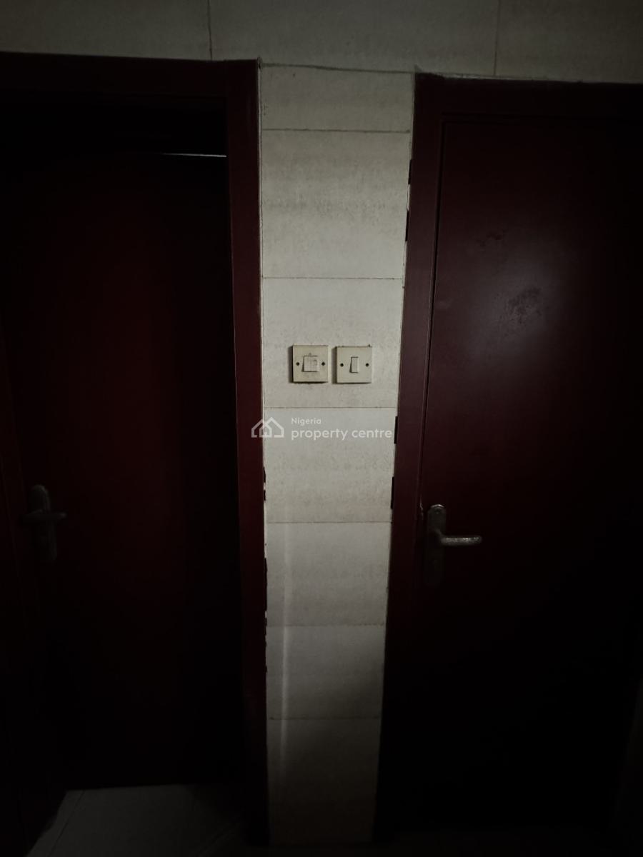 Massive Space Suitable for Supermarket, Office, Restaurant, Mobil Road, Ajah, Lagos, Commercial Property for Rent