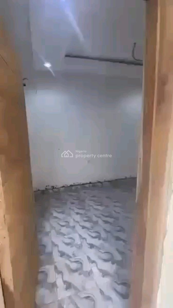 Standard and Spacious Room Self Contain, Akoka, Yaba, Lagos, Self Contain (single Rooms) for Rent