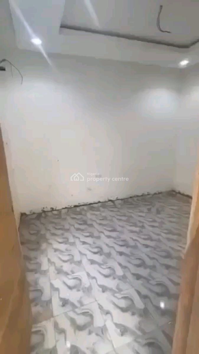 Standard and Spacious Room Self Contain, Akoka, Yaba, Lagos, Self Contain (single Rooms) for Rent