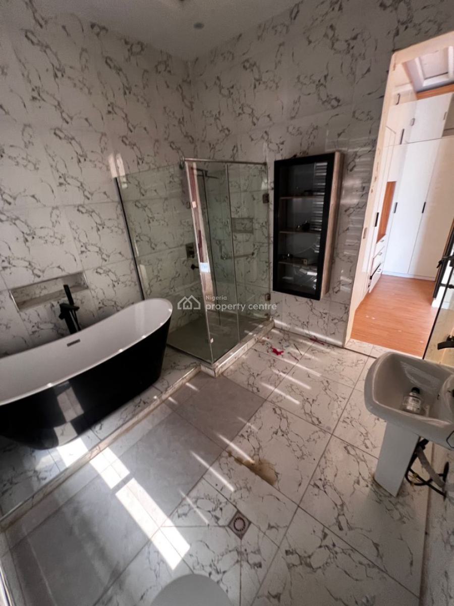 Spacious 4-bedroom Semi-detached Duplex with Bq in a Secure Estate, Ajah, Lagos, Semi-detached Duplex for Rent