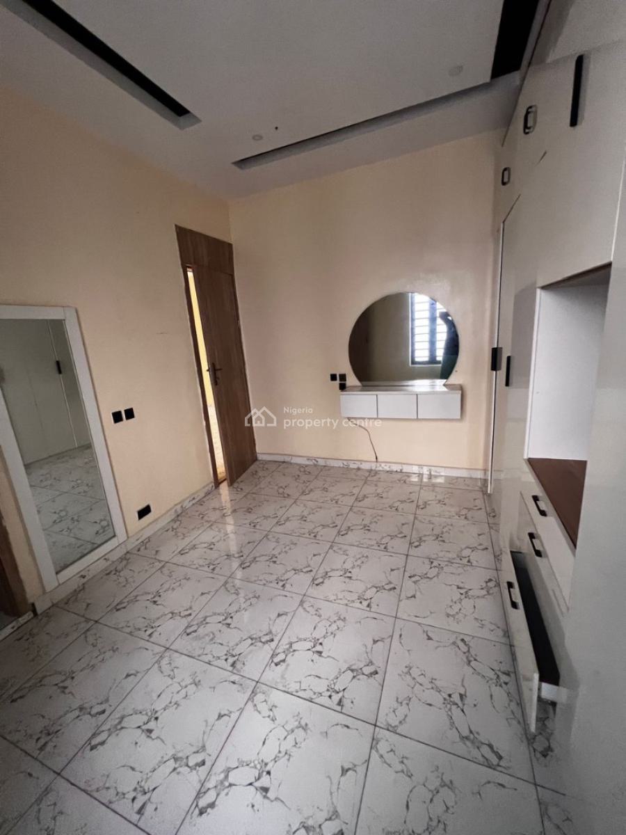 Spacious 4-bedroom Semi-detached Duplex with Bq in a Secure Estate, Ajah, Lagos, Semi-detached Duplex for Rent