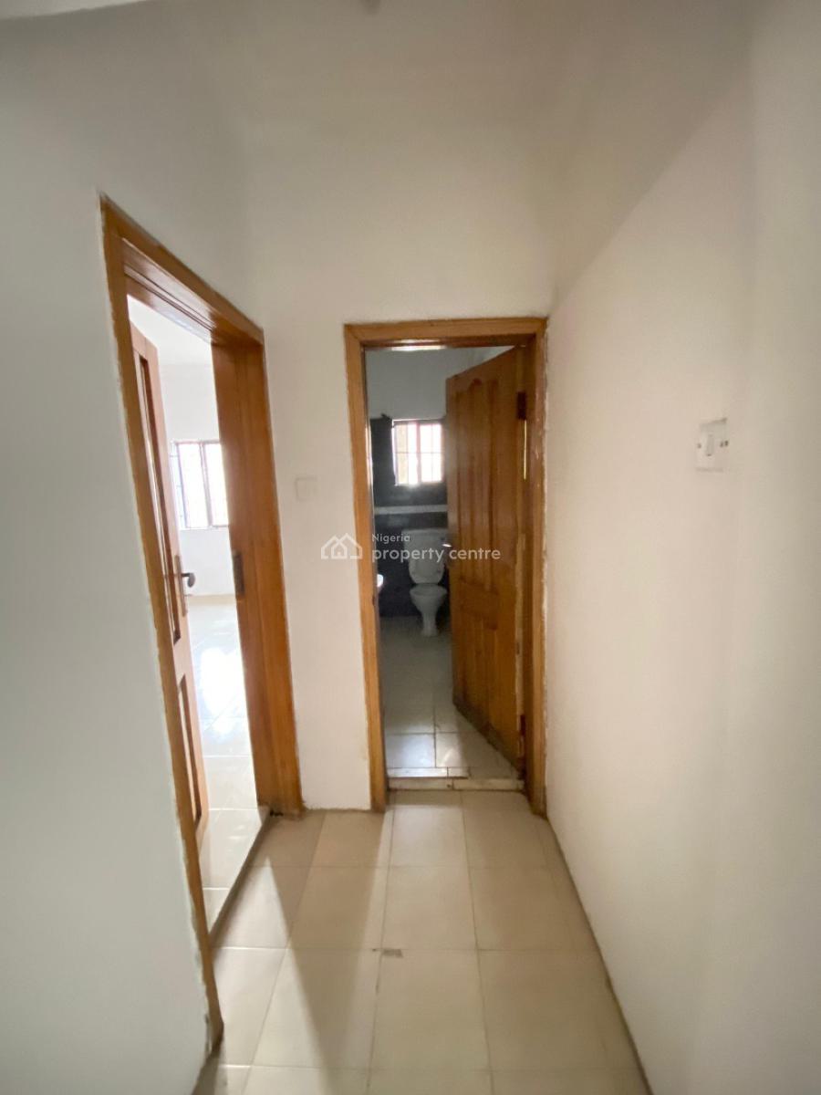 Neat 3 Bedroom Apartment, Thomas Estate, Ajah, Lagos, Flat / Apartment for Rent