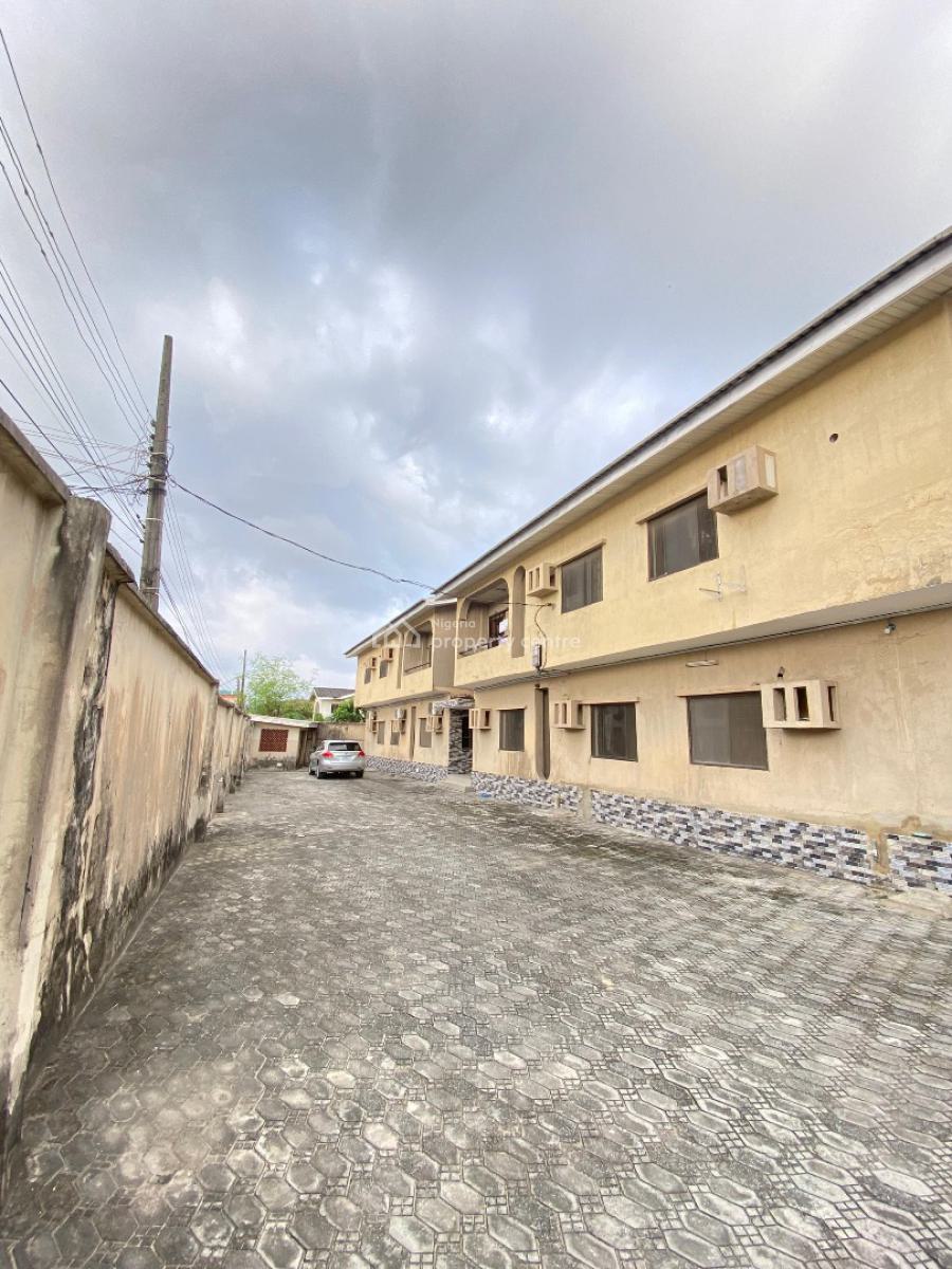 Neat 3 Bedroom Apartment, Thomas Estate, Ajah, Lagos, Flat / Apartment for Rent