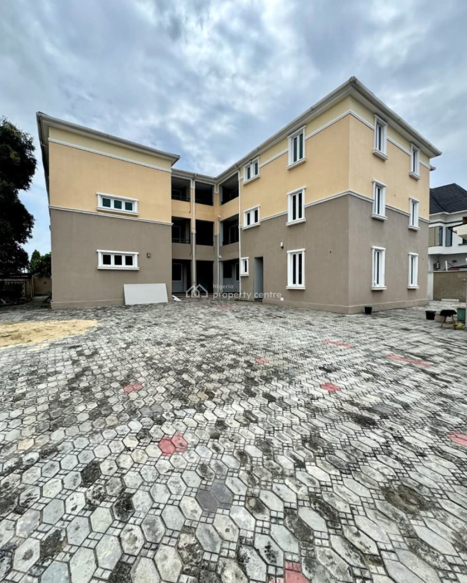 Spacious 1-bedroom Apartment, Agungi, Lekki, Lagos, Flat / Apartment for Sale