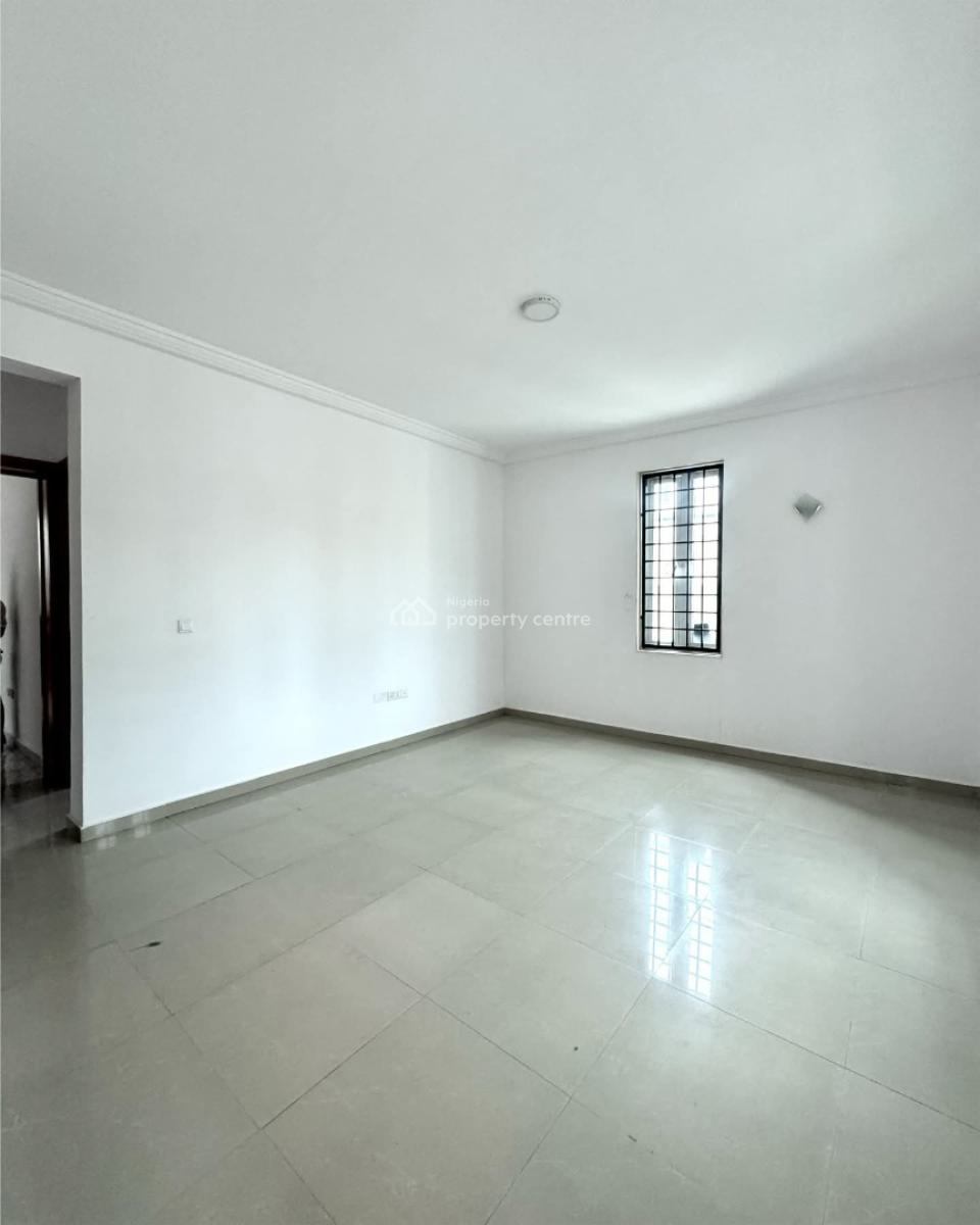 Spacious 1-bedroom Apartment, Agungi, Lekki, Lagos, Flat / Apartment for Sale