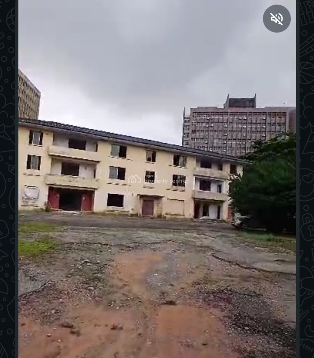 Land Measuring 2,588sqm with a Demolishable Structure on It, Old Ikoyi, Ikoyi, Lagos, Detached Duplex for Rent