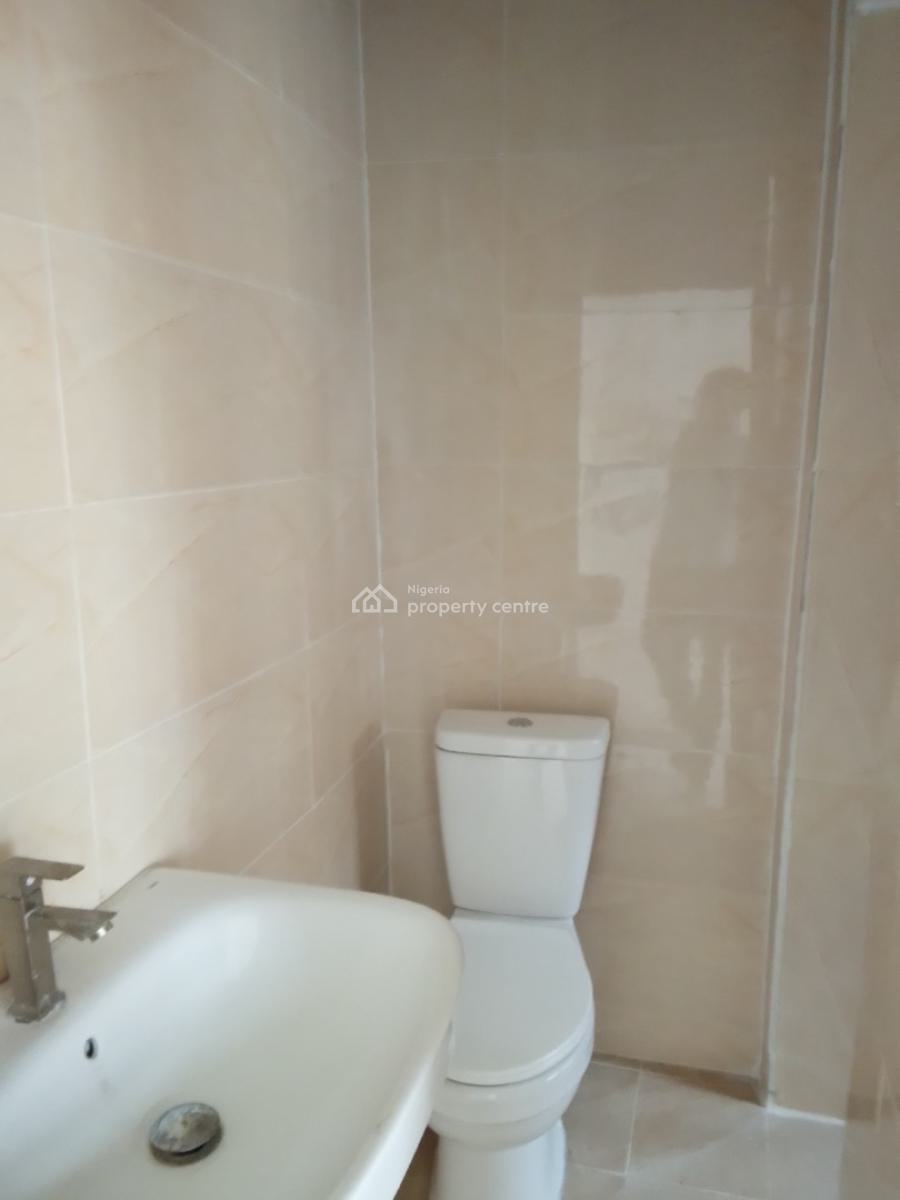 Lovely 3 Bedroom Apartment, Lekki Phase 1, Lekki, Lagos, Flat / Apartment for Rent