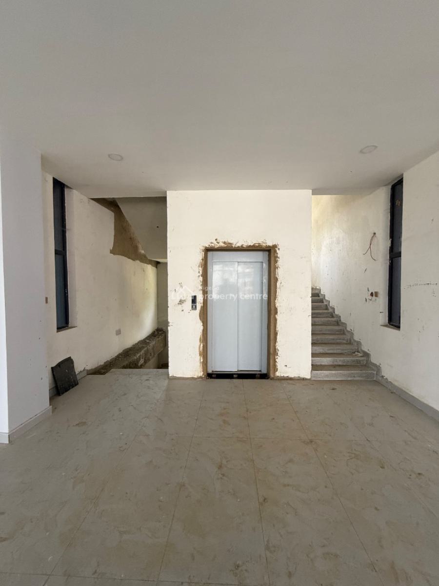 Office Complex, Lugbe District, Abuja, Office Space for Sale