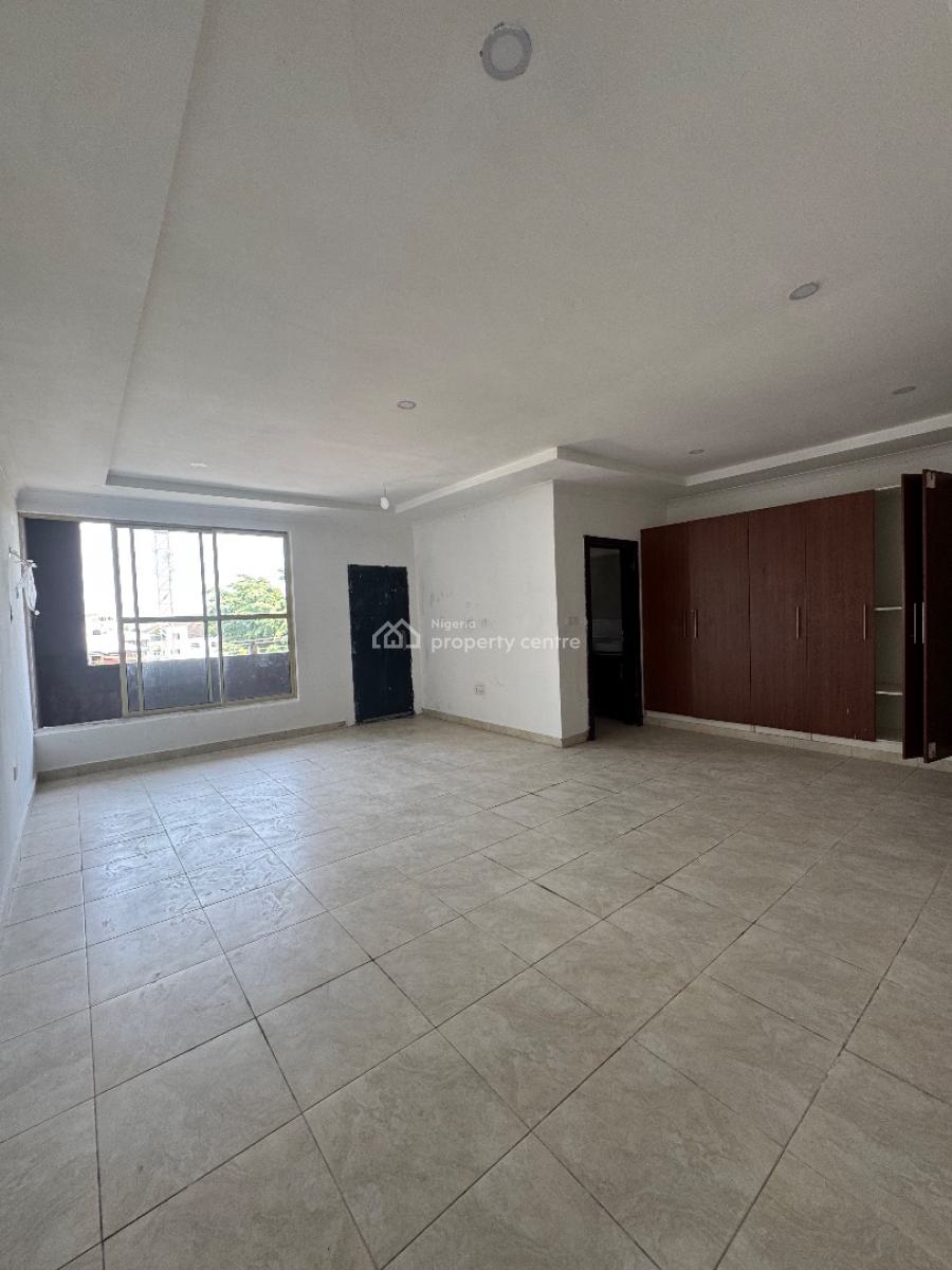 5 Bedroom Terraced Duplex with Bq, Lekki Phase 1, Lekki, Lagos, Office Space for Rent