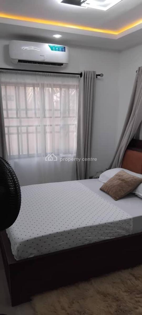 Nice and Spacious 3 Bedroom Apartment., Abiola Farms Estate, Ayobo, Lagos, Flat / Apartment Short Let