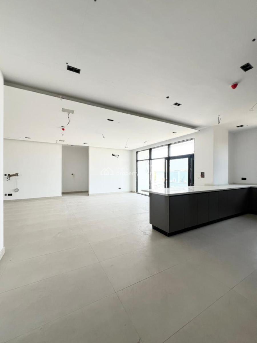 2 Bedroom Apartment with Rooftop, Lekki Phase 1, Lekki, Lagos, Flat / Apartment for Sale