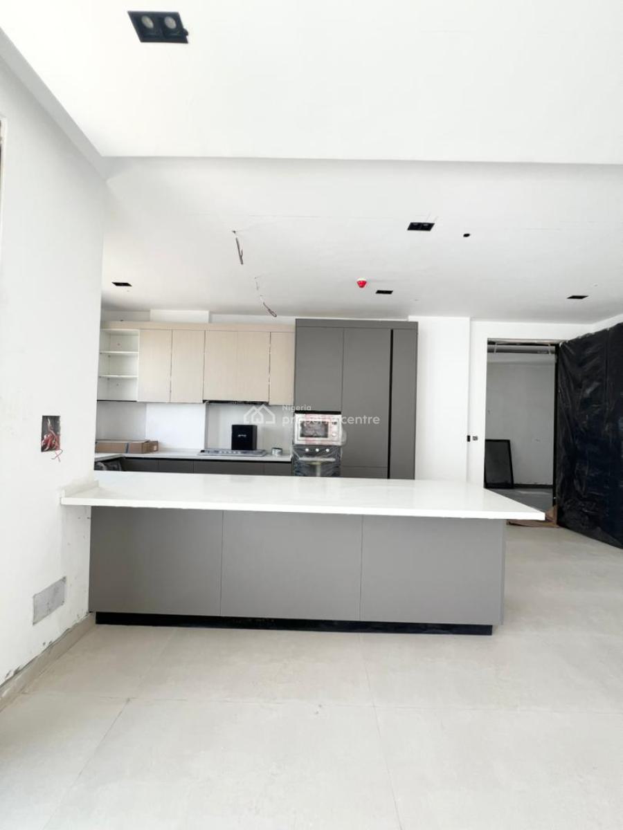 2 Bedroom Apartment with Rooftop, Lekki Phase 1, Lekki, Lagos, Flat / Apartment for Sale