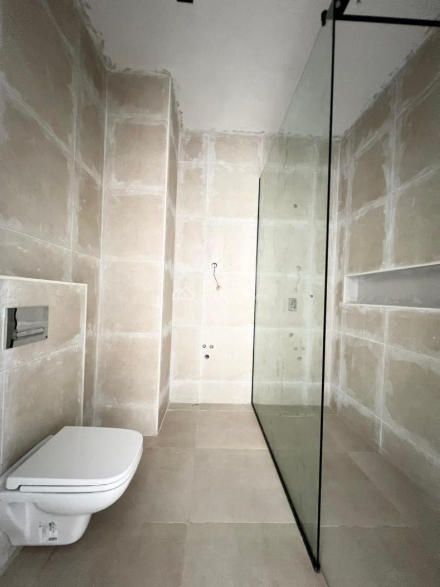 2 Bedroom Apartment with Rooftop, Lekki Phase 1, Lekki, Lagos, Flat / Apartment for Sale