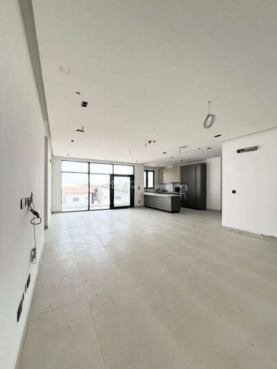 2 Bedroom Apartment with Rooftop, Lekki Phase 1, Lekki, Lagos, Flat / Apartment for Sale