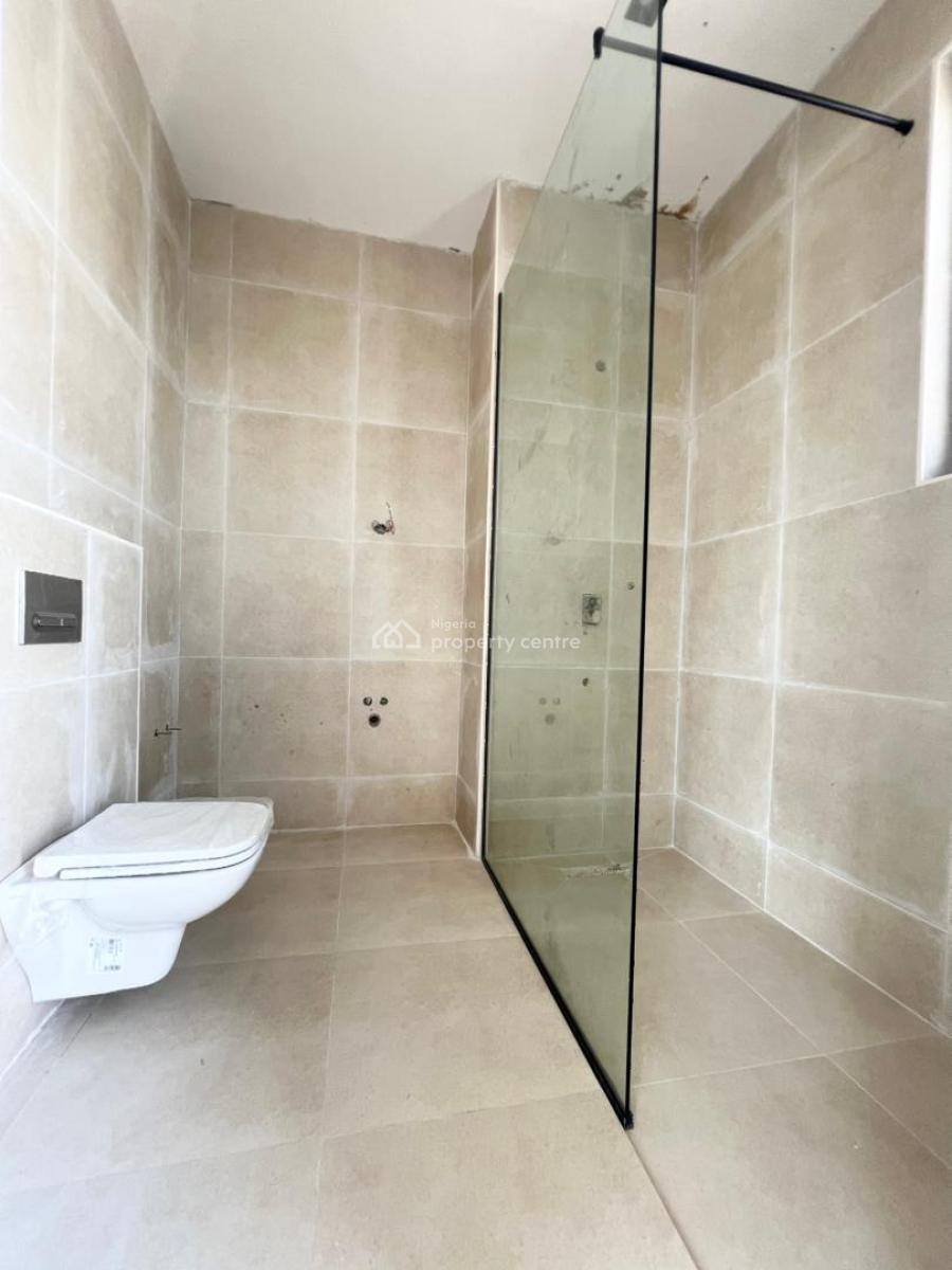 2 Bedroom Apartment with Rooftop, Lekki Phase 1, Lekki, Lagos, Flat / Apartment for Sale