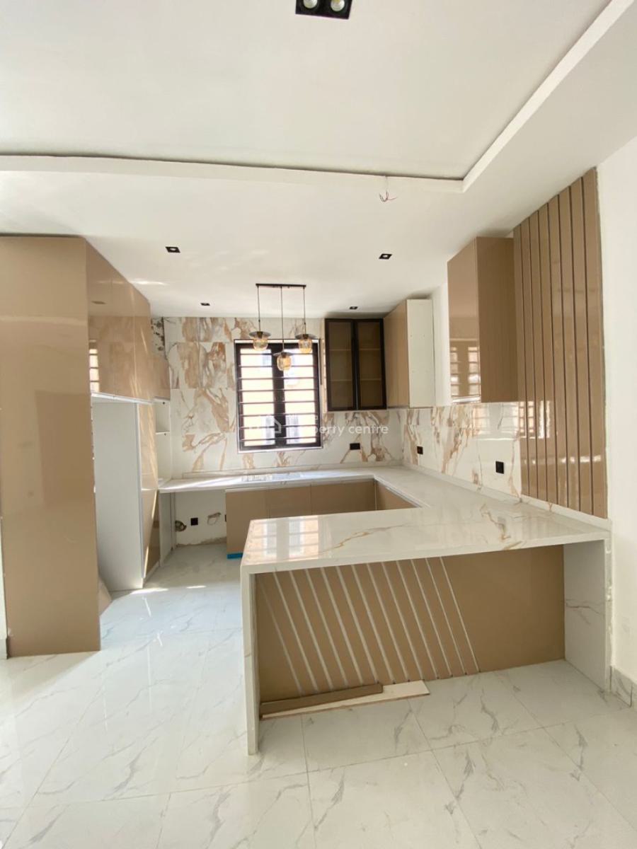 Luxury 2 Bedroom Apartment, Lekki Phase 1, Lekki, Lagos, Flat / Apartment for Rent