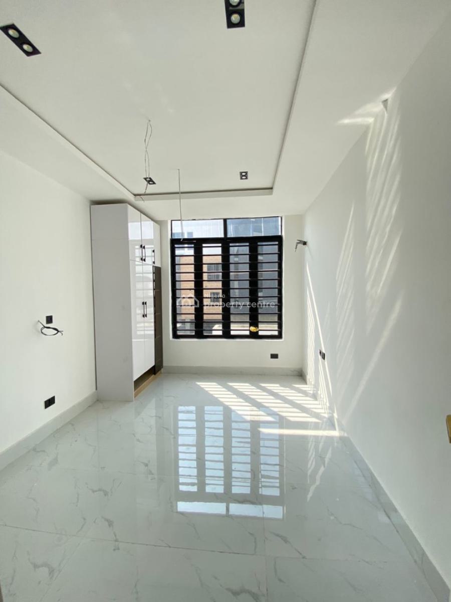 Luxury 2 Bedroom Apartment, Lekki Phase 1, Lekki, Lagos, Flat / Apartment for Rent