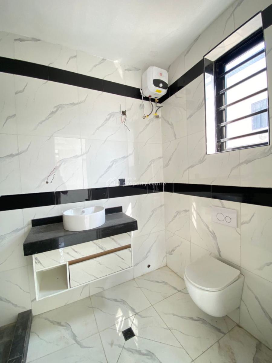 Luxury 2 Bedroom Apartment, Lekki Phase 1, Lekki, Lagos, Flat / Apartment for Rent