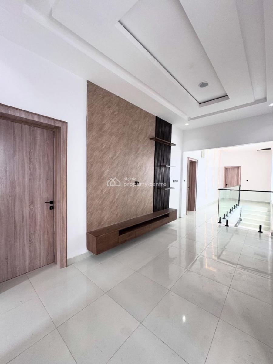 a Well Crafted 5 Bedroom Fully Detached with Swimming Pool , Carport, Vgc, Lekki, Lagos, Detached Duplex for Sale