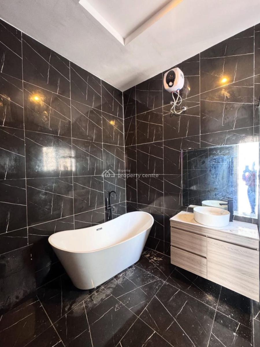 a Well Crafted 5 Bedroom Fully Detached with Swimming Pool , Carport, Vgc, Lekki, Lagos, Detached Duplex for Sale