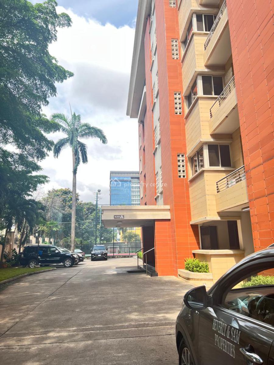 Luxury and Fantastic 4 Bedroom Apartment, Off Mobolaji Johnson, Old Ikoyi, Ikoyi, Lagos, Flat / Apartment for Rent