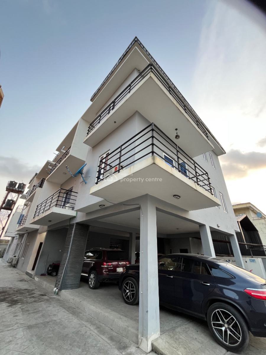 Well Maintained Self Serviced 2 Bedroom Apartment on The First Floor, Lekki Phase 1, Lekki, Lagos, Flat / Apartment for Rent