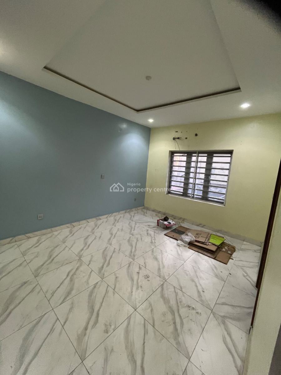 Well Maintained Self Serviced 2 Bedroom Apartment on The First Floor, Lekki Phase 1, Lekki, Lagos, Flat / Apartment for Rent