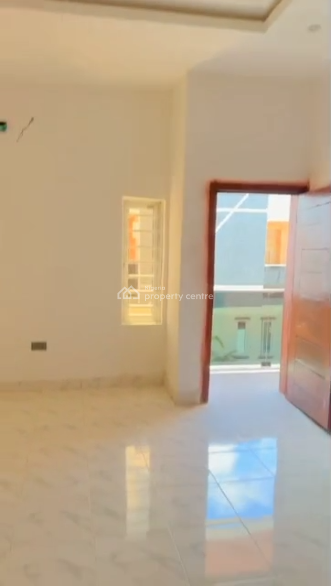 Well  Maintained 4 Bedroom Terrace Duplex, Ikota, Lekki, Lagos, Terraced Duplex for Sale